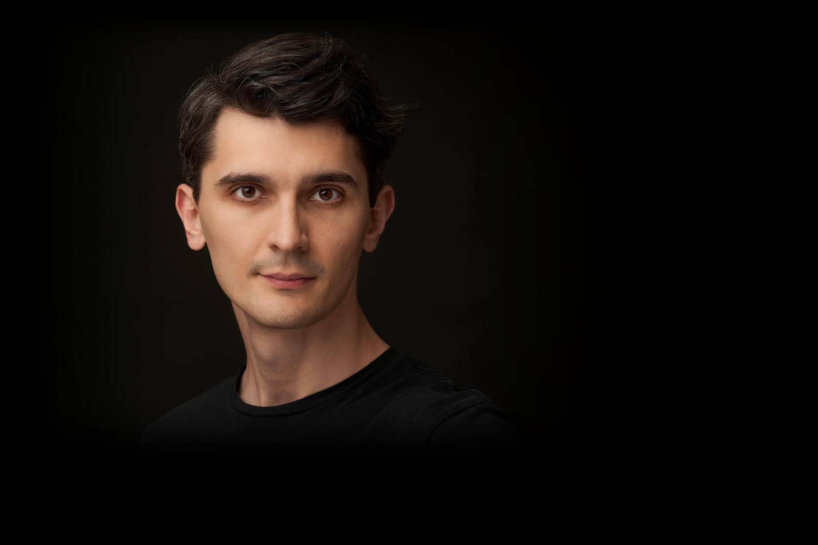 Man casual business headshot NYC